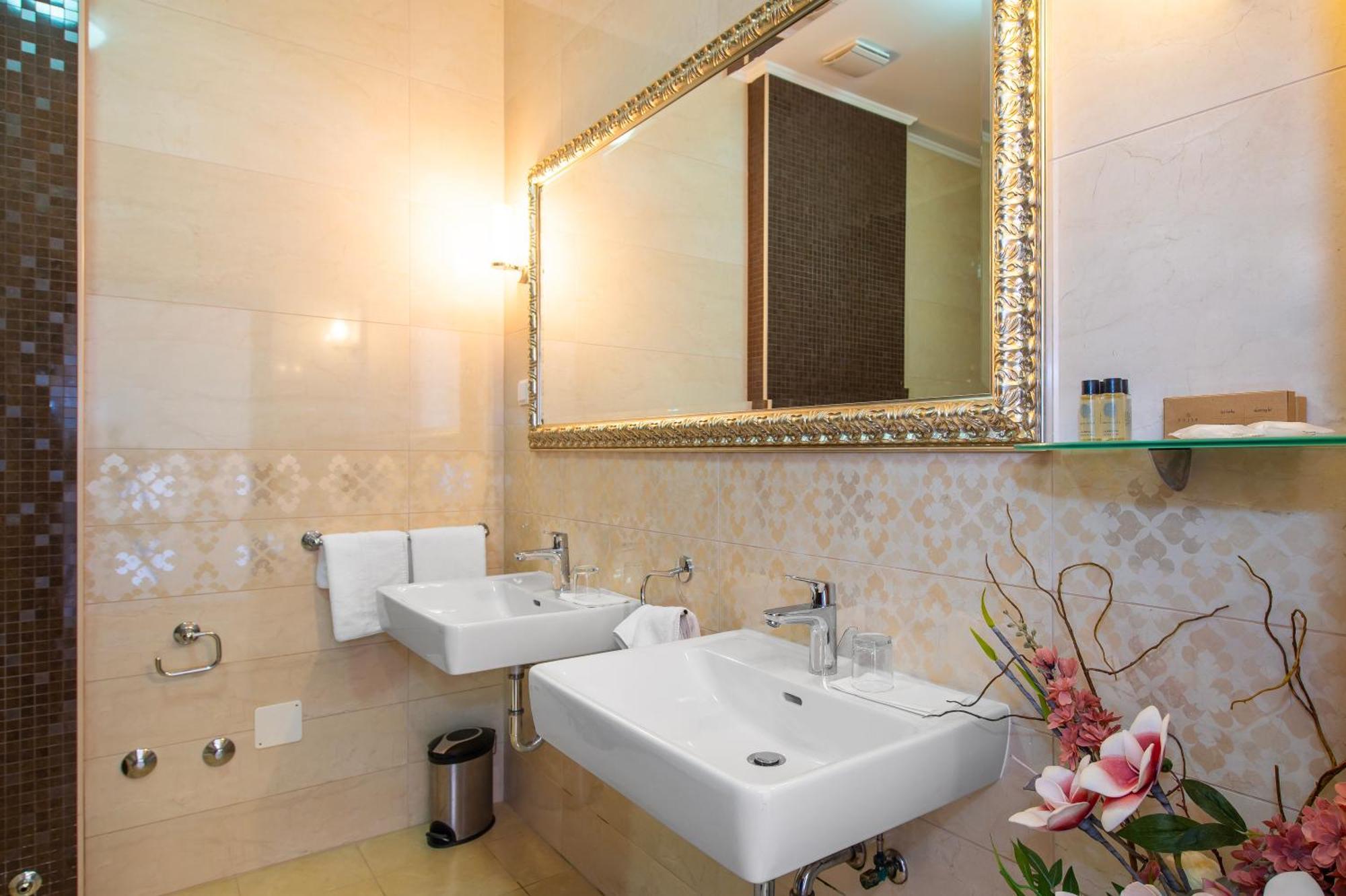 Guest Accommodation Atrium Gulin Lozovac Exterior foto